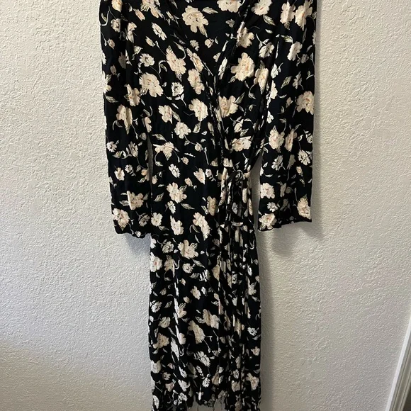 Elan International Maxi Wrap Dress - Picture 2 of 10